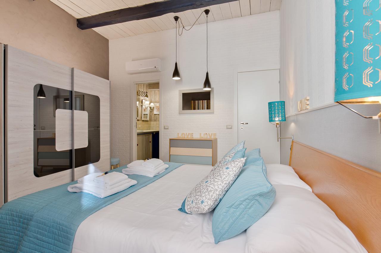 Rome As You Feel - Design Apartment At Colosseum Exterior photo